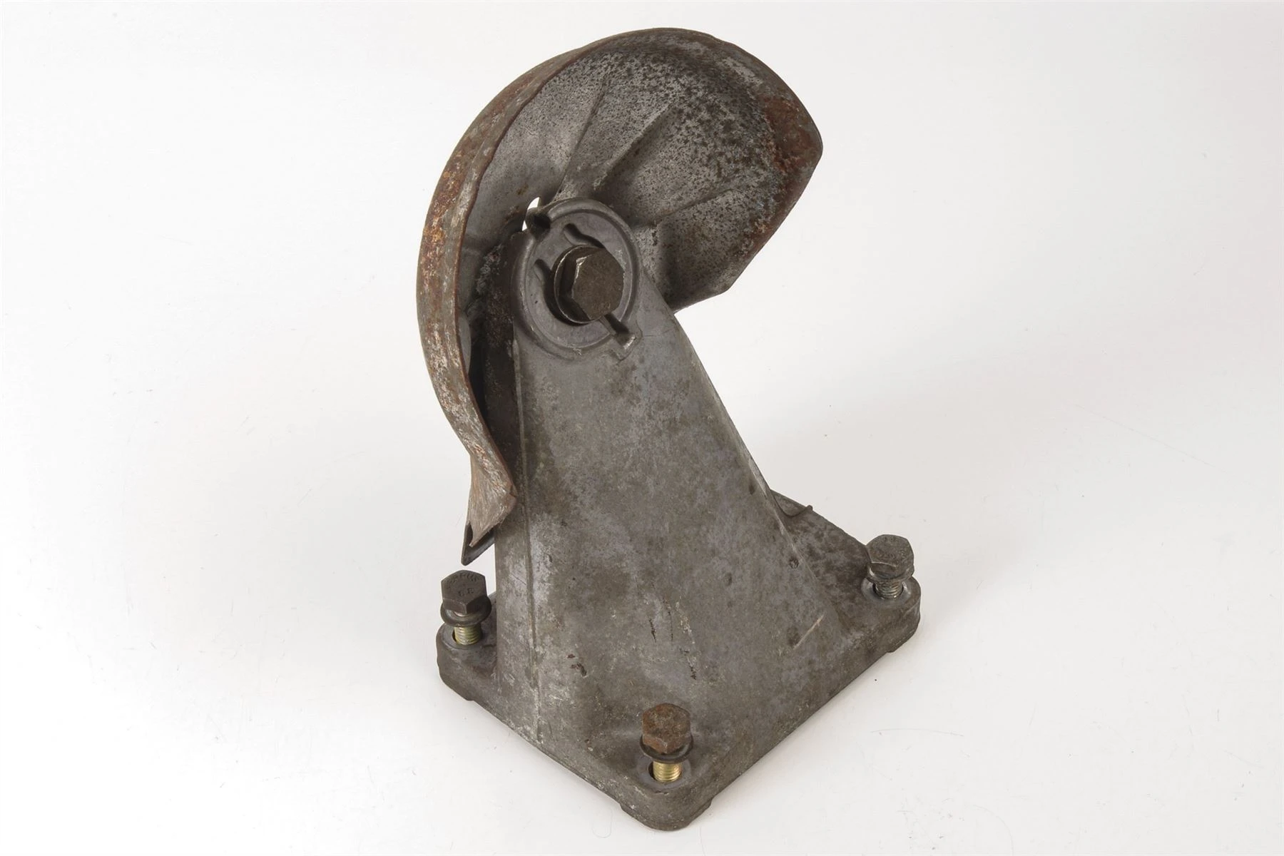 Mercedes 6012233004 Engine Mount | W124 C124 A124 S124 V124 E W201 C