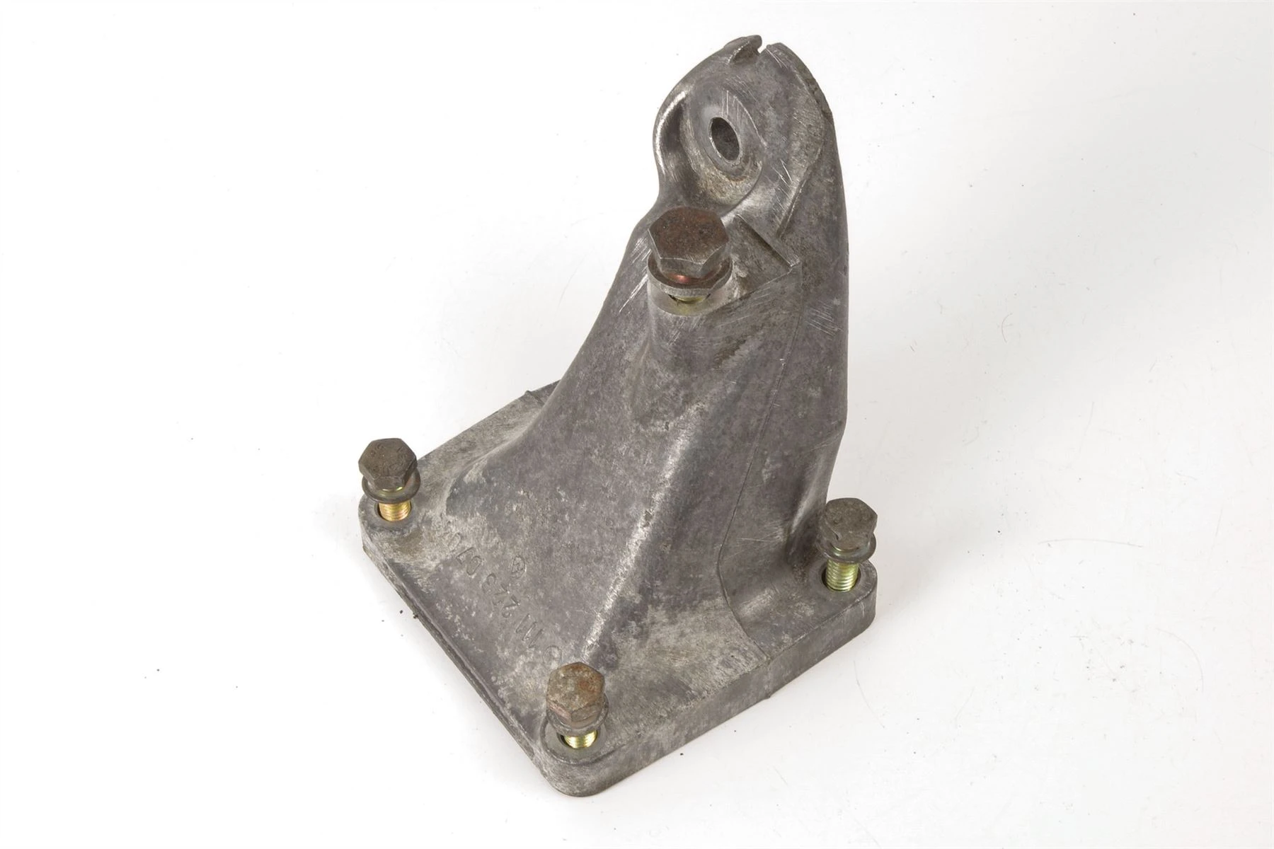 Mercedes 1112230704 Engine Mount | W124 C124 A124 S124 E