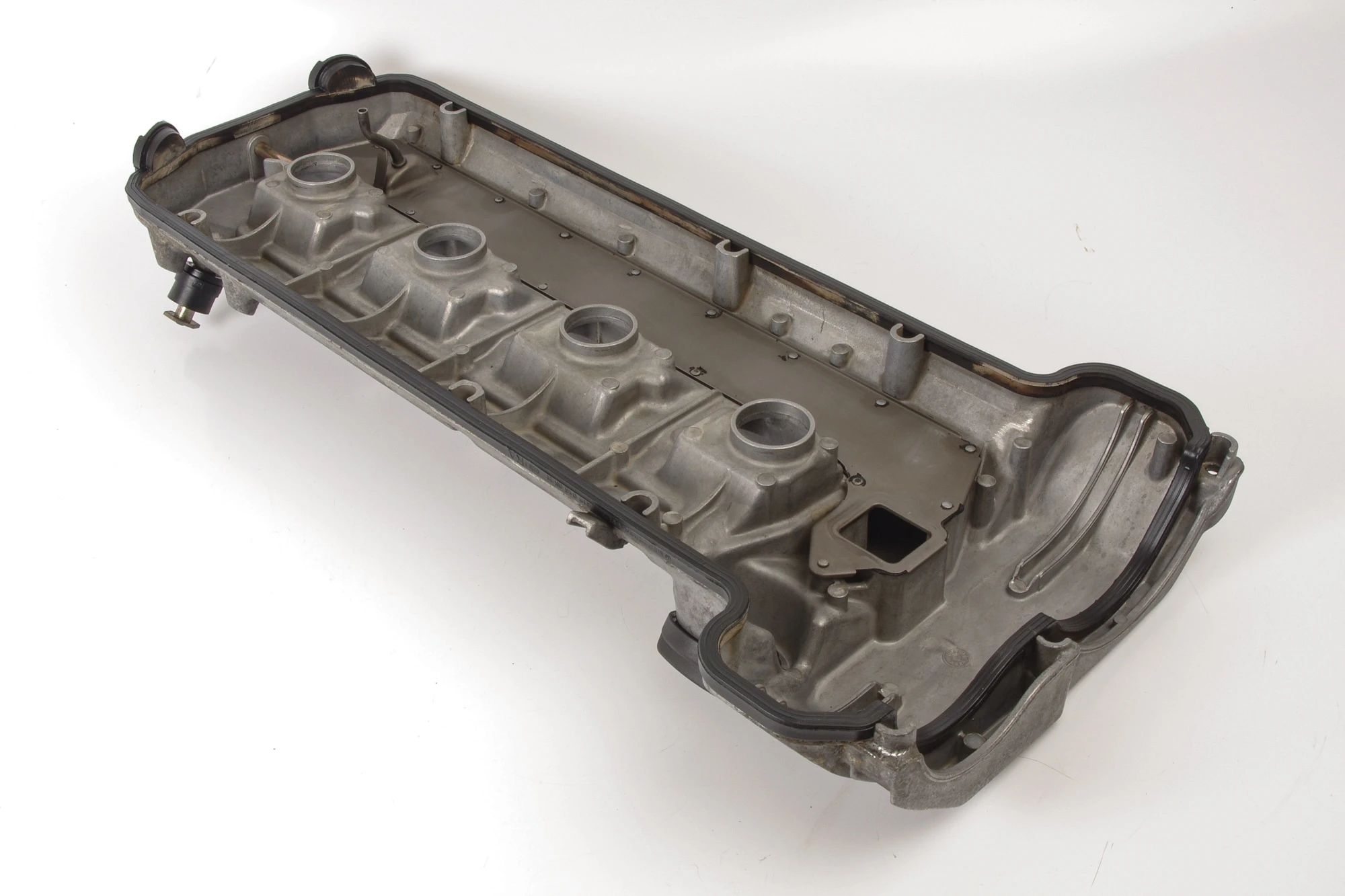 Mercedes 1190160905 Valve Cylinder Head Cover - Right | R129 SL