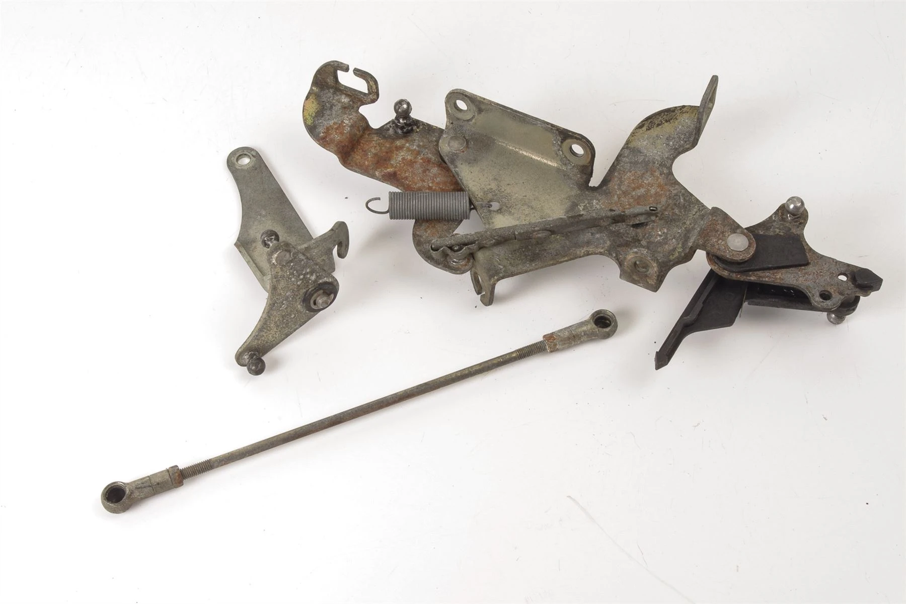 Mercedes 1190701524 Throttle Control Linkage (b) | W124 E R129 SL W140 S