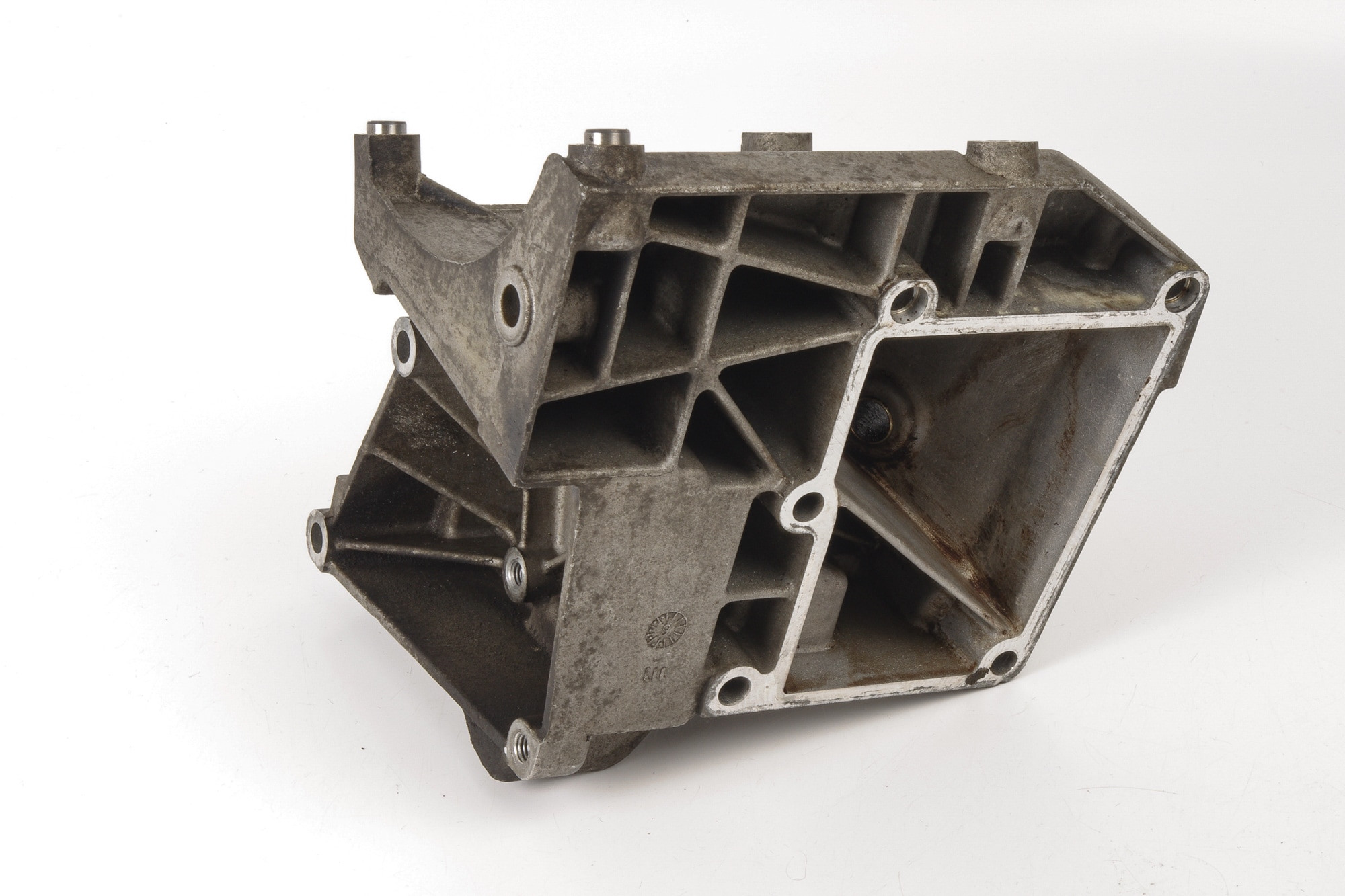 Mercedes 1042360030 A/C Compressor Bracket | R129 SL