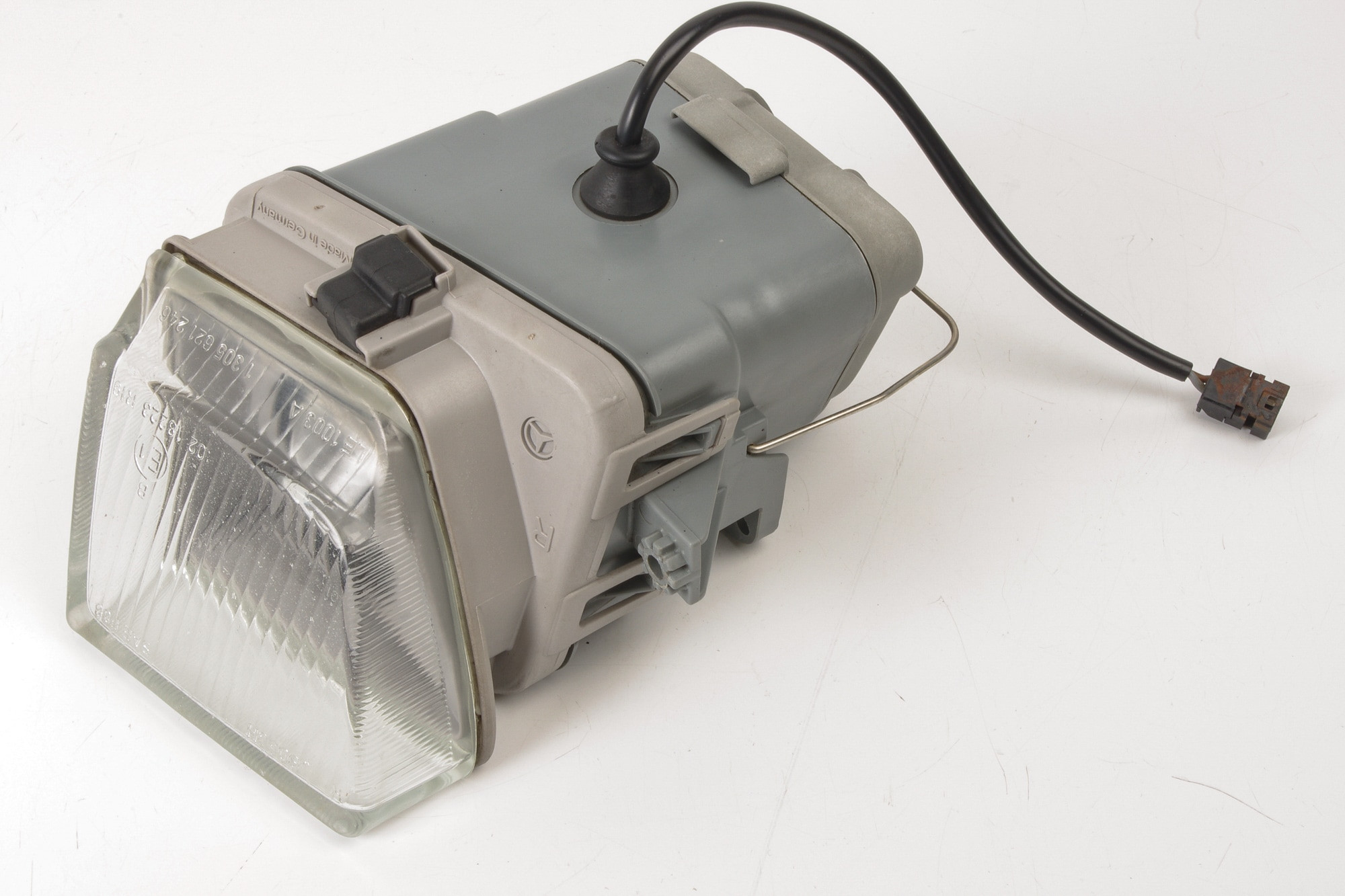 Mercedes 1298200256 Fog Light - Right | R129 SL W124 E