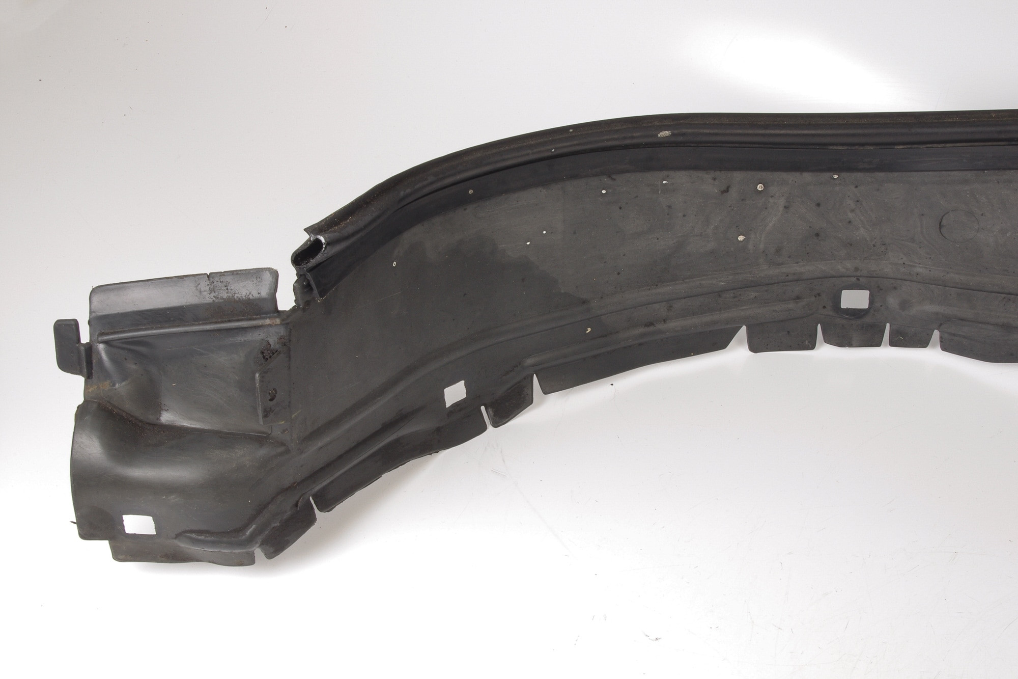 Mercedes 1248840735 Wheel Arch Liner - Left | S124 W124 V124 C124 E