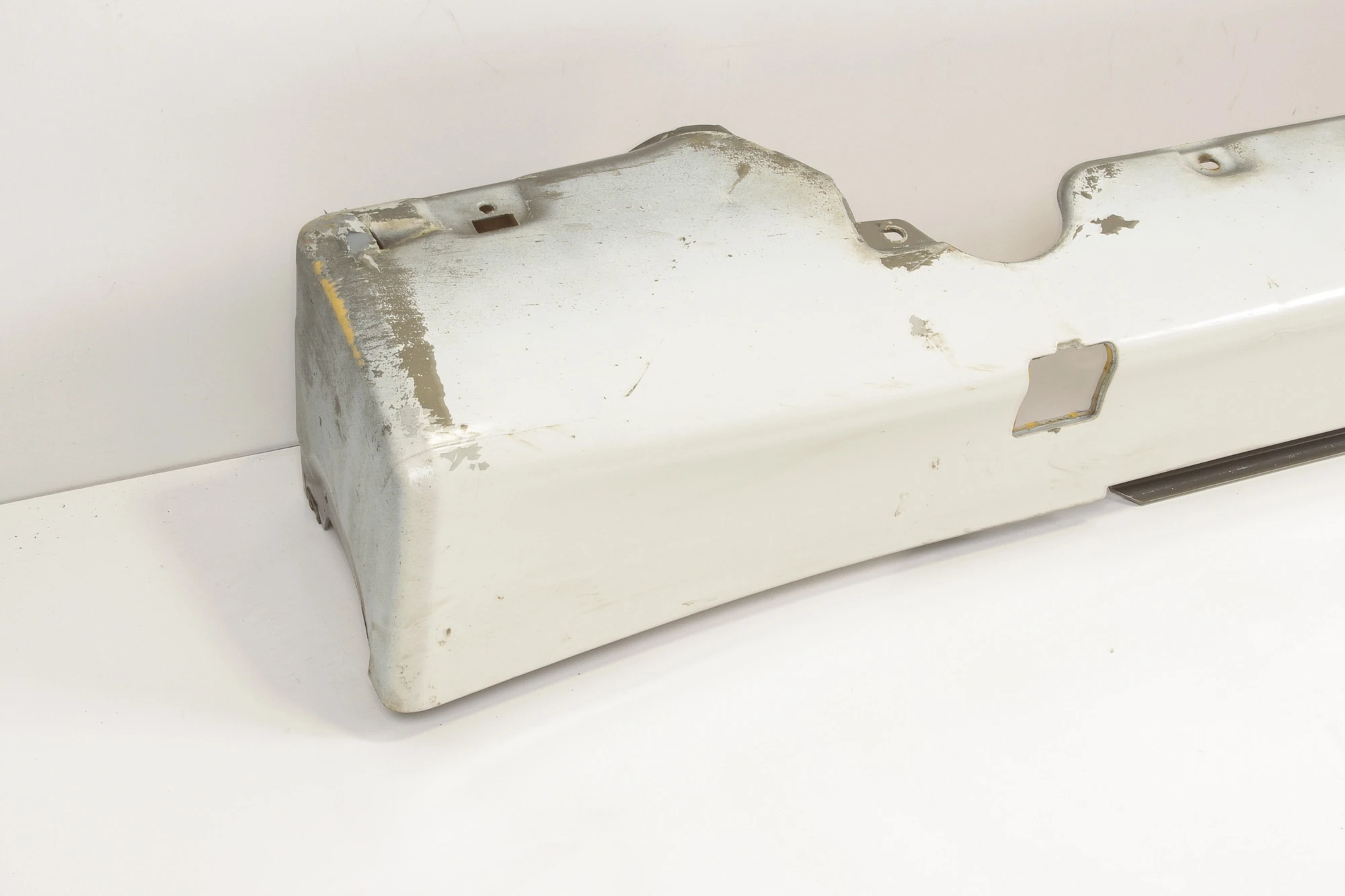 Mercedes 1296900840 Skirt Panel - Right White | R129 SL