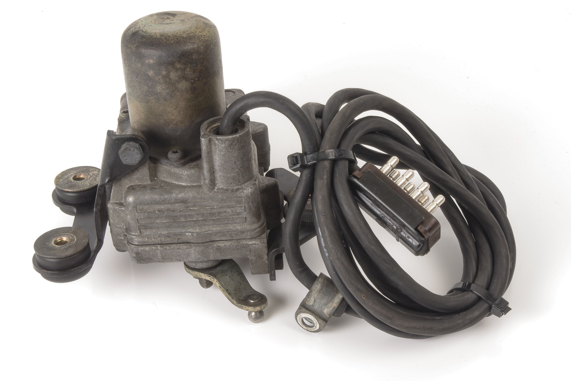Mercedes 0005453365 Cruise Control Actuator (c) | W123 E R129 SL W463 G W638 V