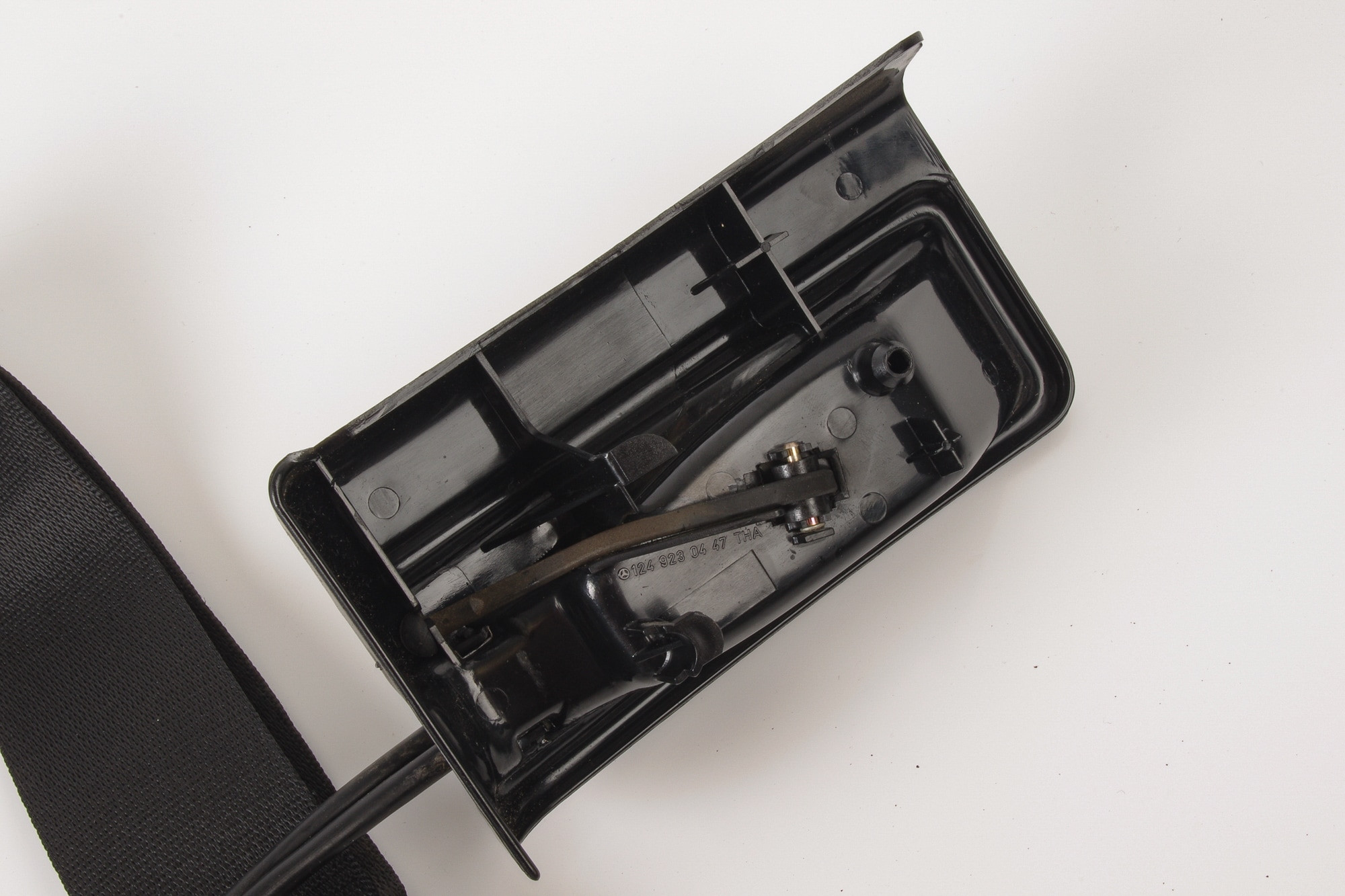 Mercedes 1248601186 Seat Belt Buckle | S124 E