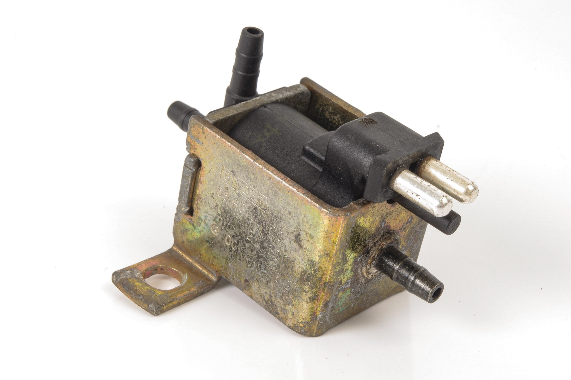 Mercedes 0015407097 Purge Valve | W100 W108 W109 W111 W116 W126 W140 S C107...