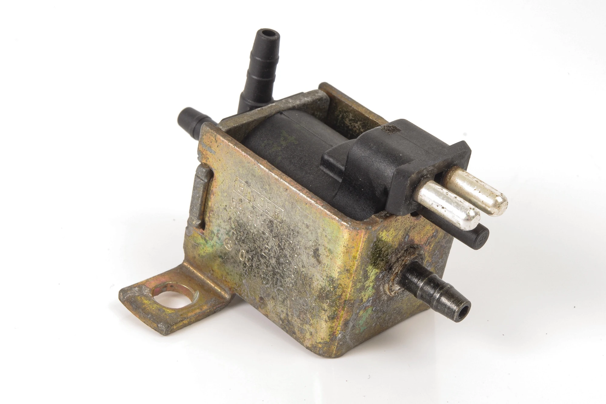Mercedes 0015407097 Purge Valve | W114 W115 W123 W124 E W100 W108 W109 W111...