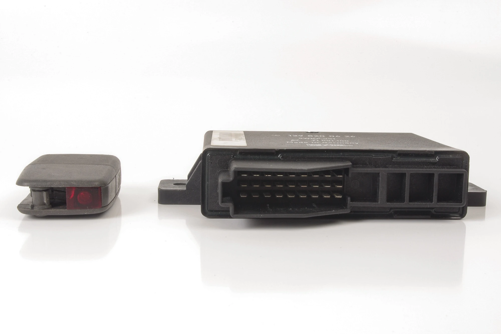 Mercedes 1298200626 Infrared Control Unit Key Fob Coded Set | W124 E R129 SL...