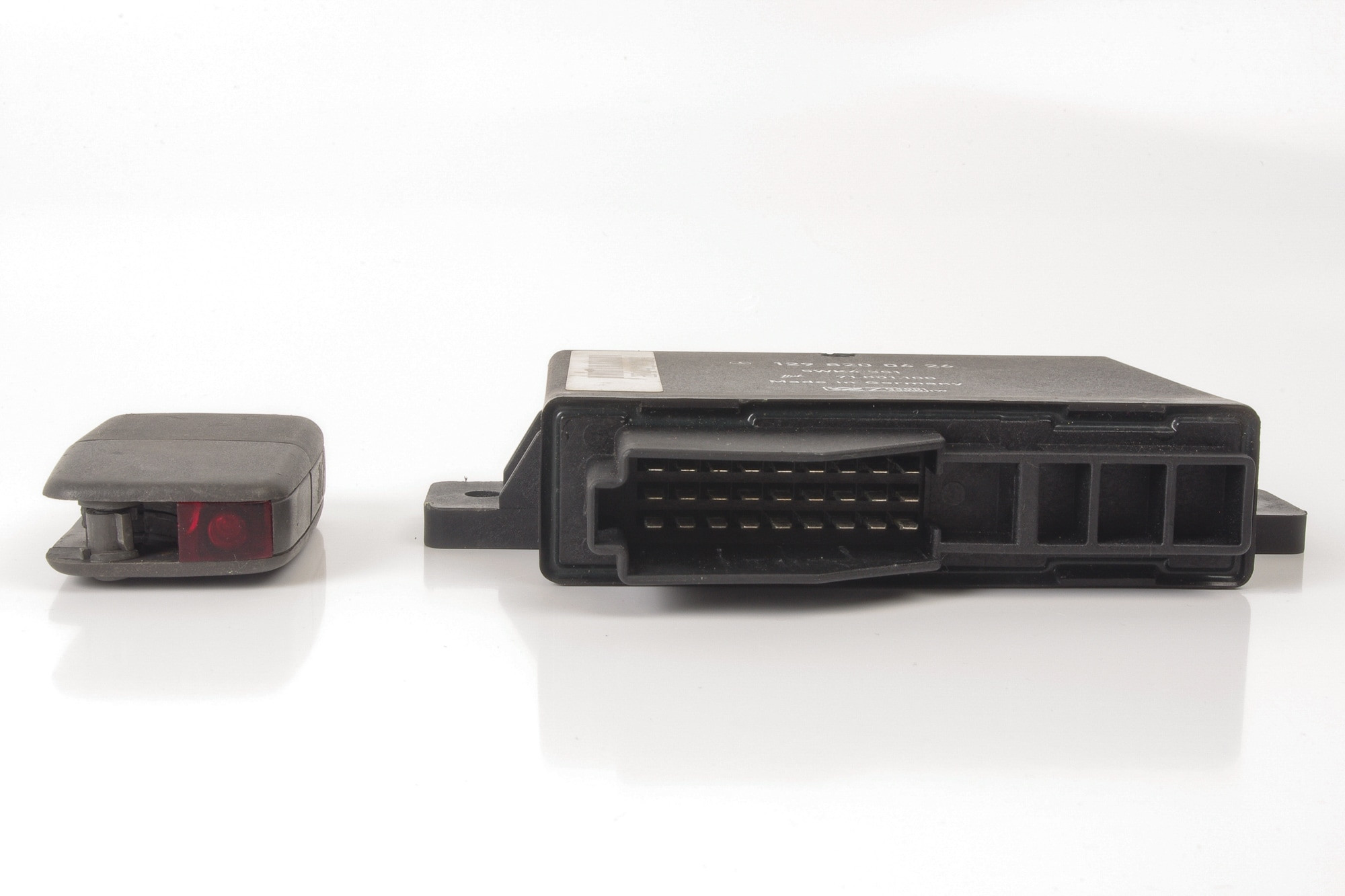 Mercedes 1298200626 Infrared Control Unit Key Fob Coded Set | W124 E R129 SL...