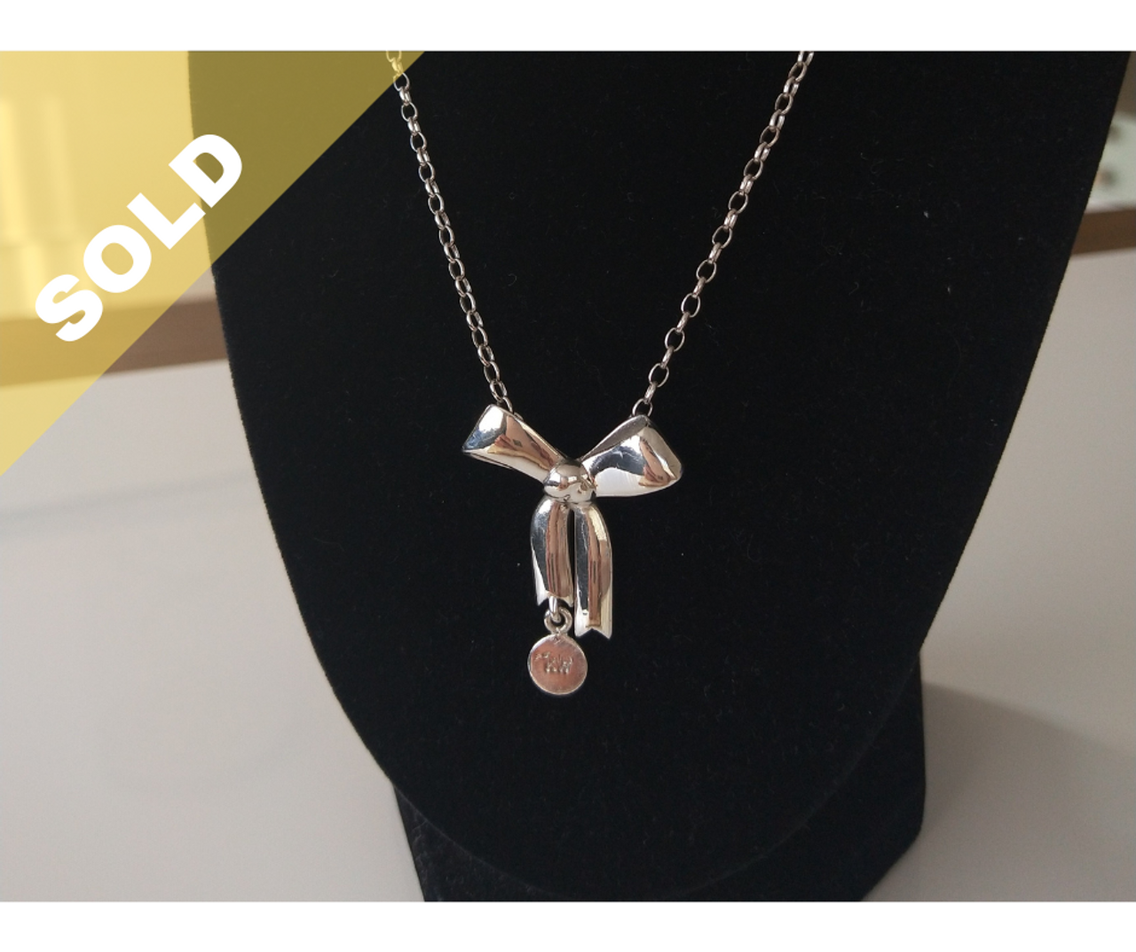 KW Gold Mini Bow Necklace | Silvermoon