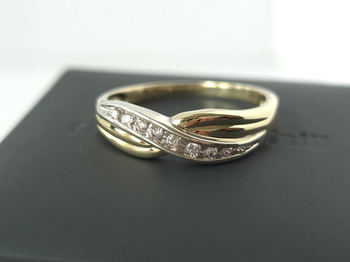 9ct Michael Hill Diamond Ring ~ 1180260127