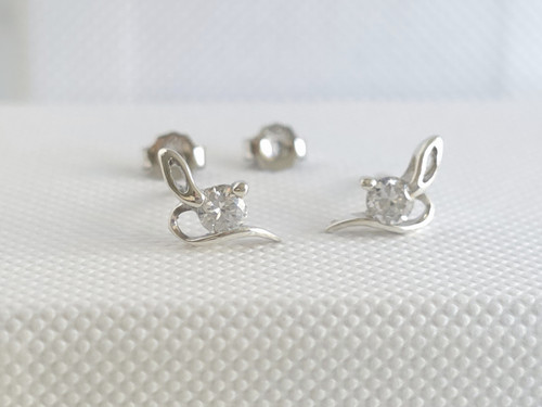 925 Sterling Silver CZ Leaf Stud Earrings ~ 1096250504-9