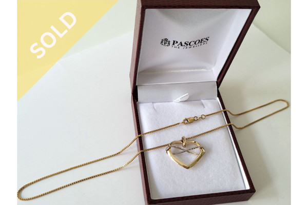9ct Gold Infinity Heart Pendant 1.3Grams (RRP $429) & 14K Gold Filled Necklace #1125250921-1