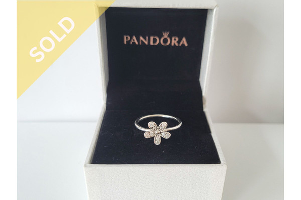 PANDORA Dazzling Daisy Flower Ring  ~ 1122250914