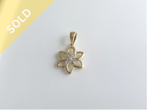 9CT Gold Diamond Flower pendant ~ 1190260204