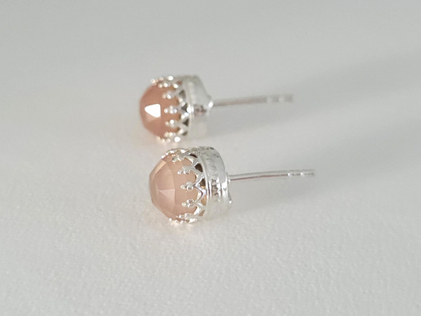 925 Sterling Silver Earrings Feature Pink Rose in Crown setting ~ 1287260616