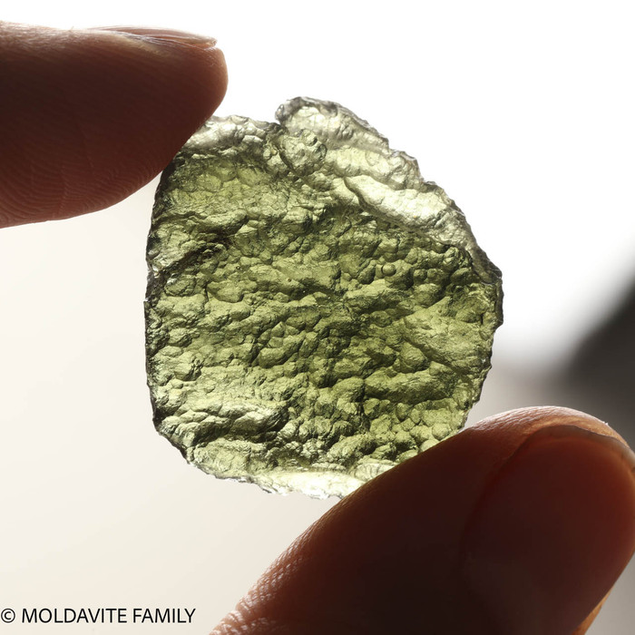 MOLDAVITE 6.7 GRAMS - MUSEUM QUALITY ( MM522092 )