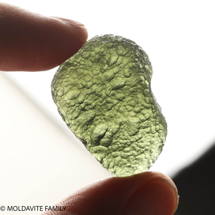 MOLDAVITE 11.7 GRAMS - MUSEUM GRADE ( MM422102 )