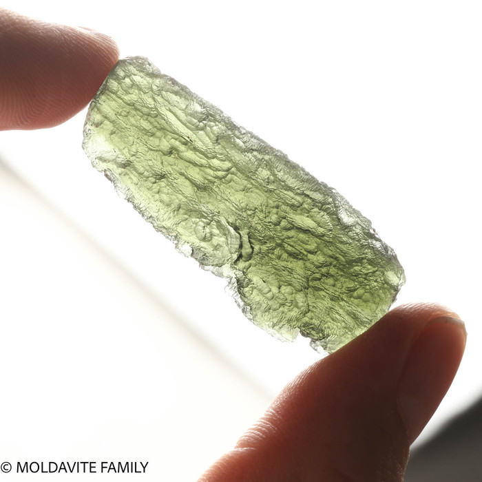 MOLDAVITE 11.9 GRAMS - MUSEUM GRADE ( MM422109 )