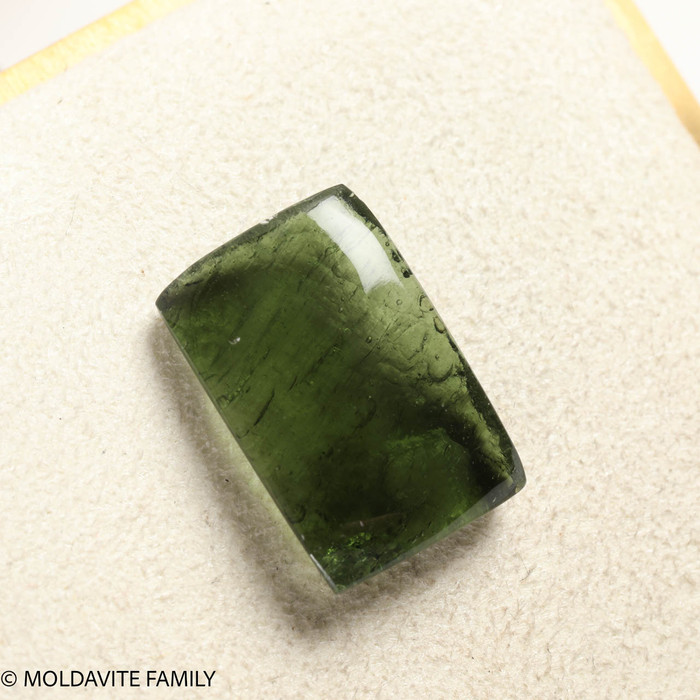 MOLDAVITE CABOCHON 2.1 GRAMS (MCAB079)