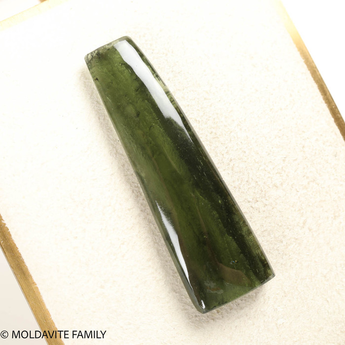 MOLDAVITE CABOCHON 5 GRAMS (MCAB081)