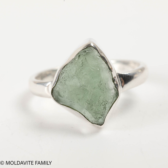 STERLING SILVER RING - RAW MOLDAVITE - SIZE 10 (MSR170I089)