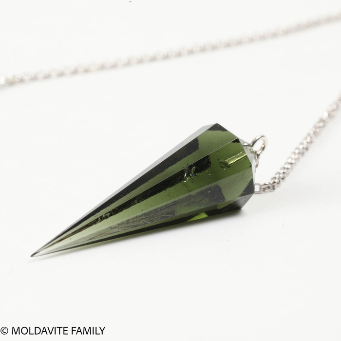 MOLDAVITE PENDULUM 4.1 GRAMS - A GRADE (MPEN028)