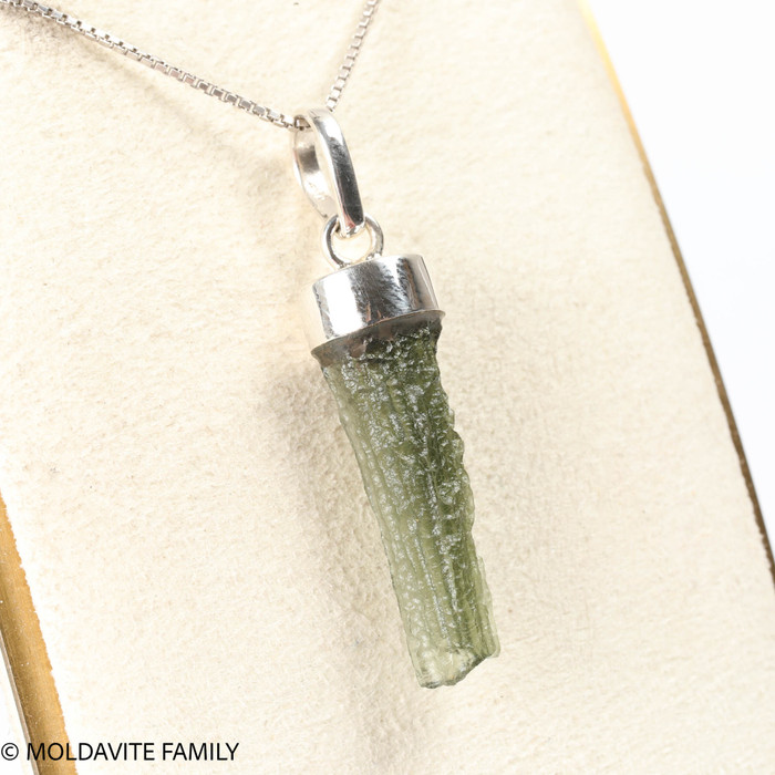 RAW MOLDAVITE PENDANT - STERLING SILVER - 2.6g (MSP0235I004)