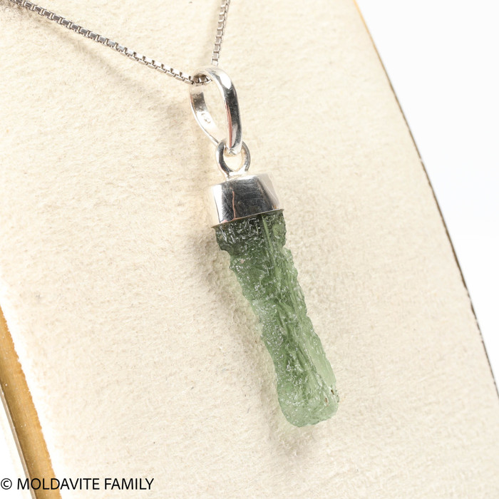 RAW MOLDAVITE PENDANT - STERLING SILVER - 1.9g (MSP0235I017)