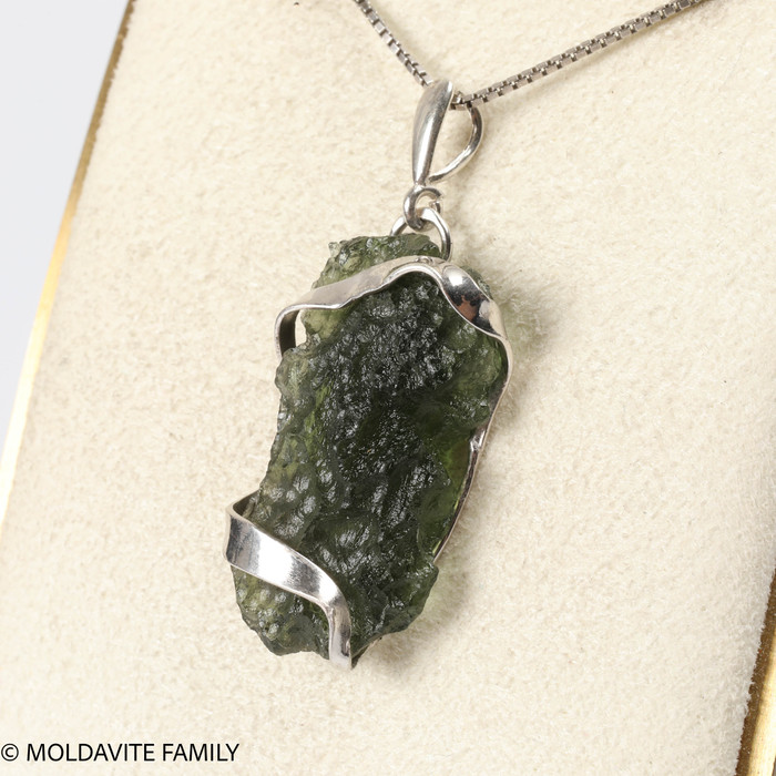 RAW MOLDAVITE PENDANT - STERLING SILVER - 4.4g (MSP0201I044)