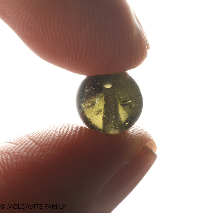 MOLDAVITE SINGLE BEAD 9mm (SBED082)