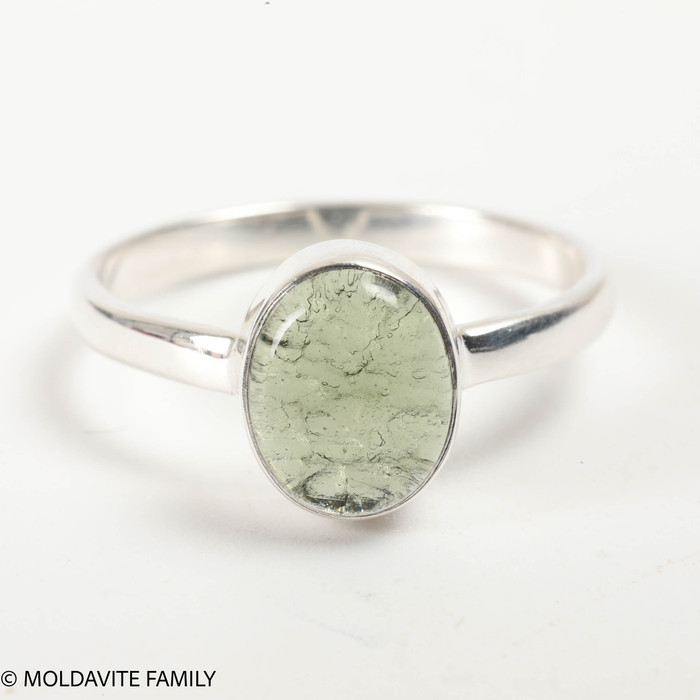 STERLING SILVER RING - MOLDAVITE CABOCHON - SIZE 10 (MSR181I023)