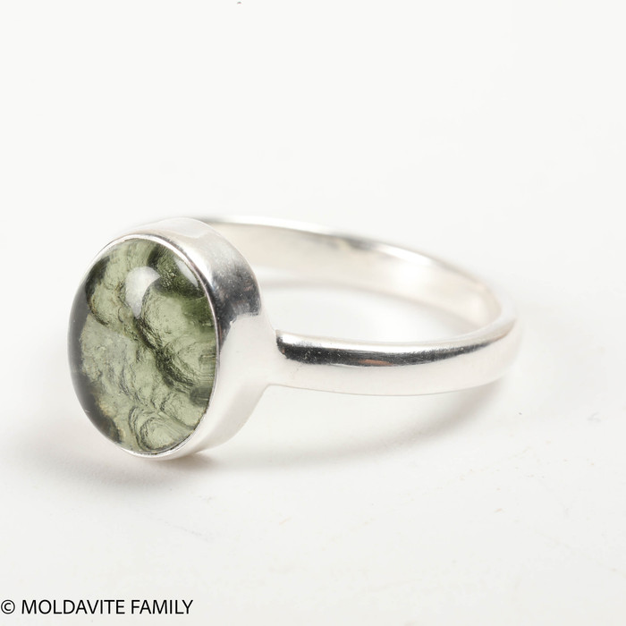 STERLING SILVER RING - MOLDAVITE CABOCHON - SIZE 7 (MSR181I024)
