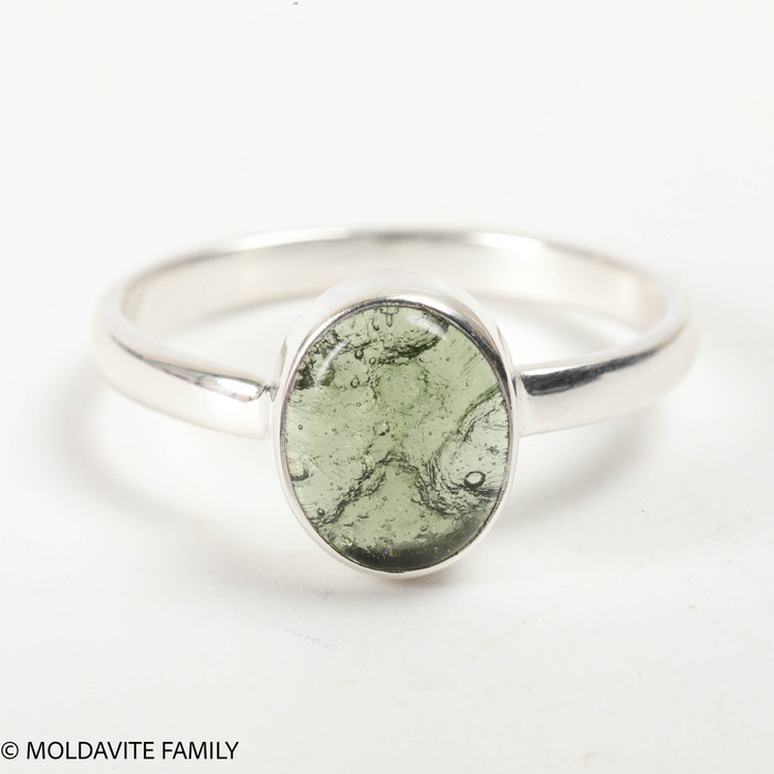 STERLING SILVER RING - MOLDAVITE CABOCHON - SIZE 10 (MSR181I027)