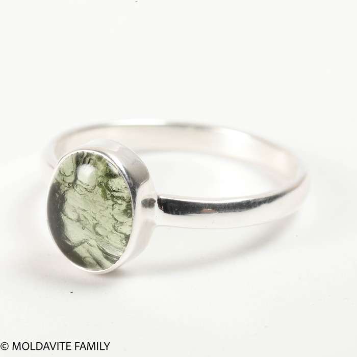 STERLING SILVER RING - MOLDAVITE CABOCHON - SIZE 10.5 (MSR181I028)