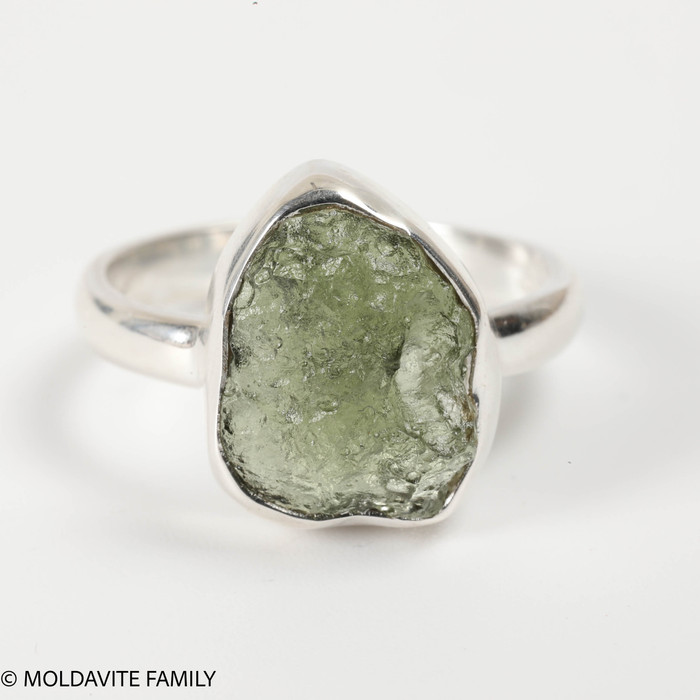 STERLING SILVER RING - RAW MOLDAVITE - SIZE 7 (MSR170I107)