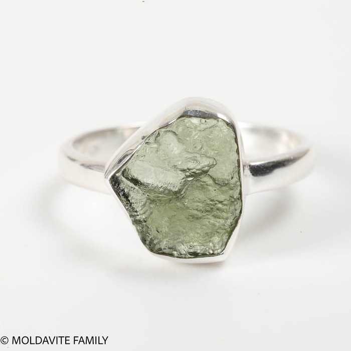 STERLING SILVER RING - RAW MOLDAVITE - SIZE 9 (MSR170I109)