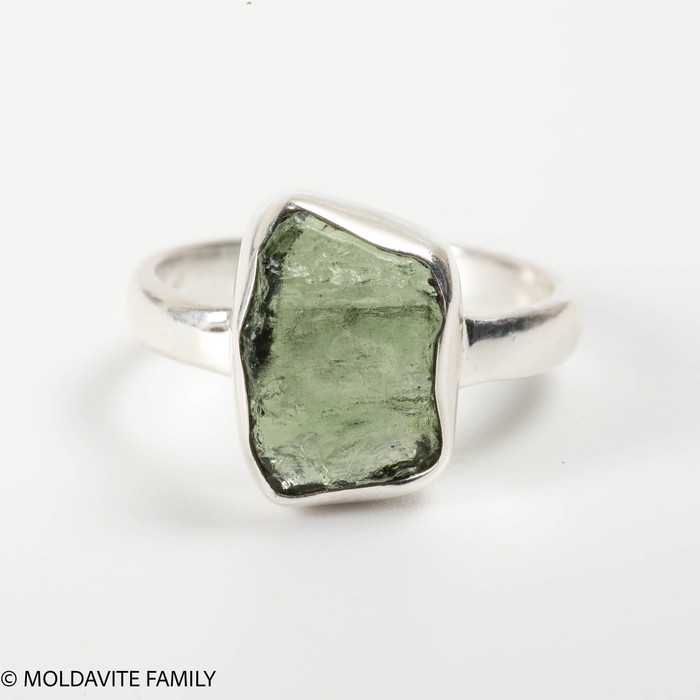 STERLING SILVER RING - RAW MOLDAVITE - SIZE 7 (MSR170I115)