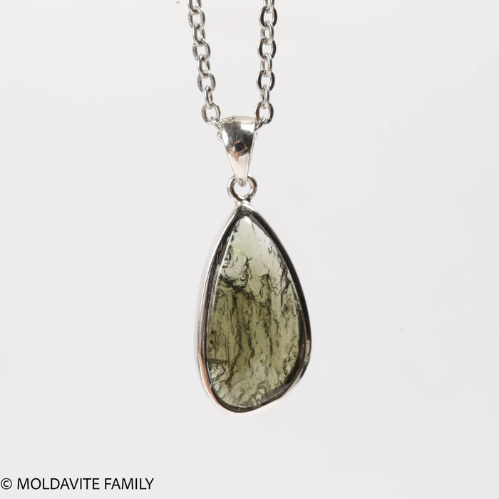 MOLDAVITE PENDANT - CABOCHON - 2.86 GRAMS (MSP0230I028)