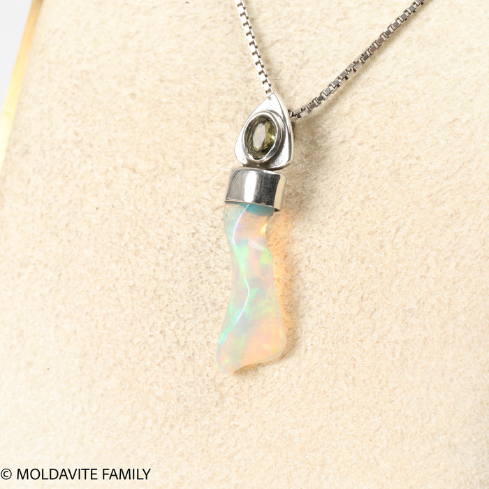 STERLING SILVER PENDANT - MOLDAVITE & OPAL (MSP0195I087)