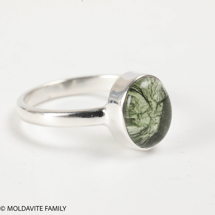 STERLING SILVER RING - MOLDAVITE CABOCHON - SIZE 7 (MSR181I045)