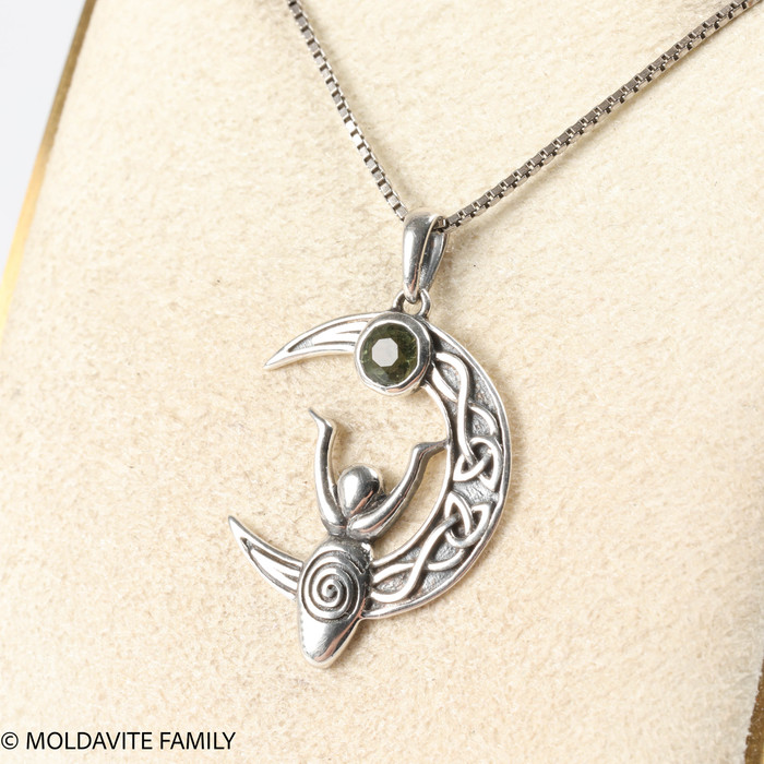 STERLING SILVER PENDANT WITH MOLDAVITE (MSP0254)