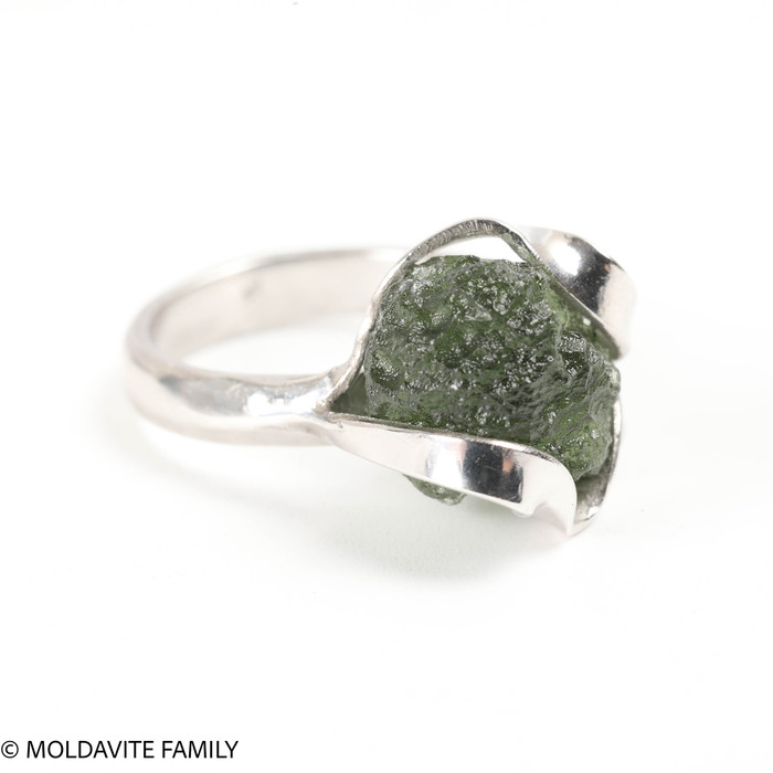 STERLING SILVER RING - RAW MOLDAVITE - SIZE 5.5 (MSR187I002)