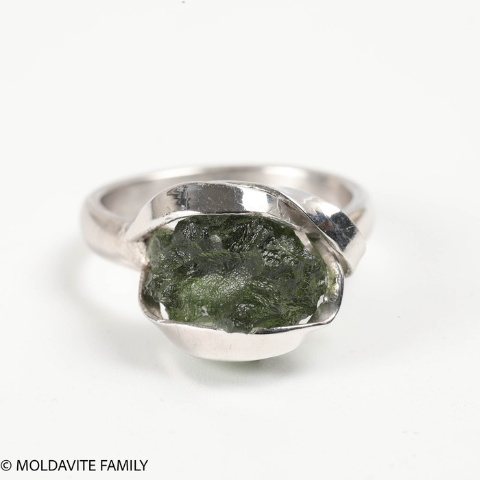 STERLING SILVER RING - RAW MOLDAVITE - SIZE 7 (MSR187I003)