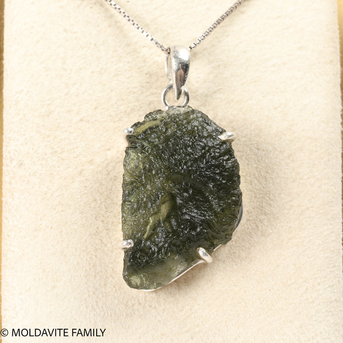 RAW MOLDAVITE PENDANT - STERLING SILVER - 6.67g (MSP0257I002)