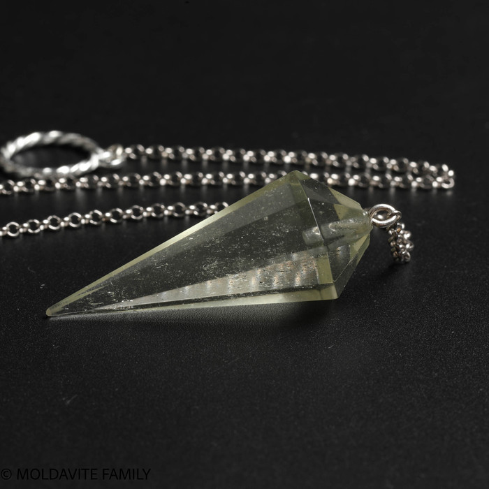 LIBYAN DESERT GLASS PENDULUM - 5.39 GRAMS (LPEN032)