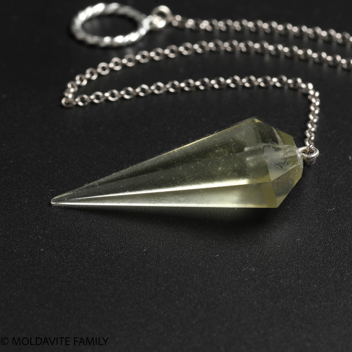 LIBYAN DESERT GLASS PENDULUM - 5.45 GRAMS (LPEN034)