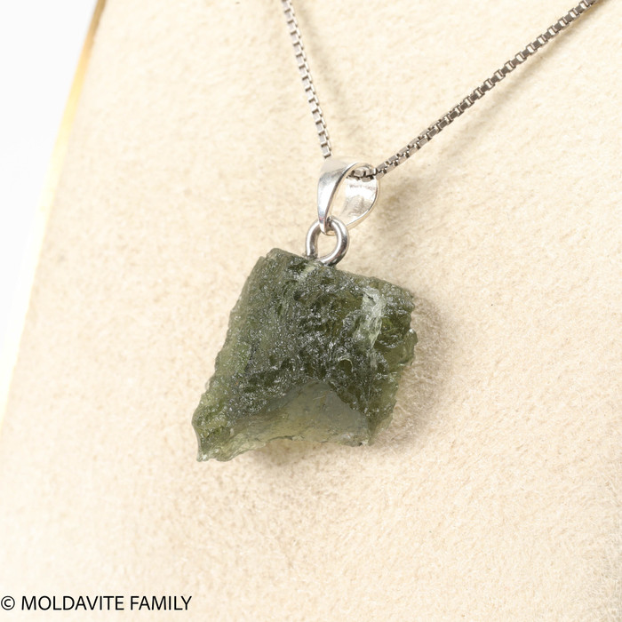 RAW MOLDAVITE PENDANT - B Grade - Final Sale 2.26g (RPB016)