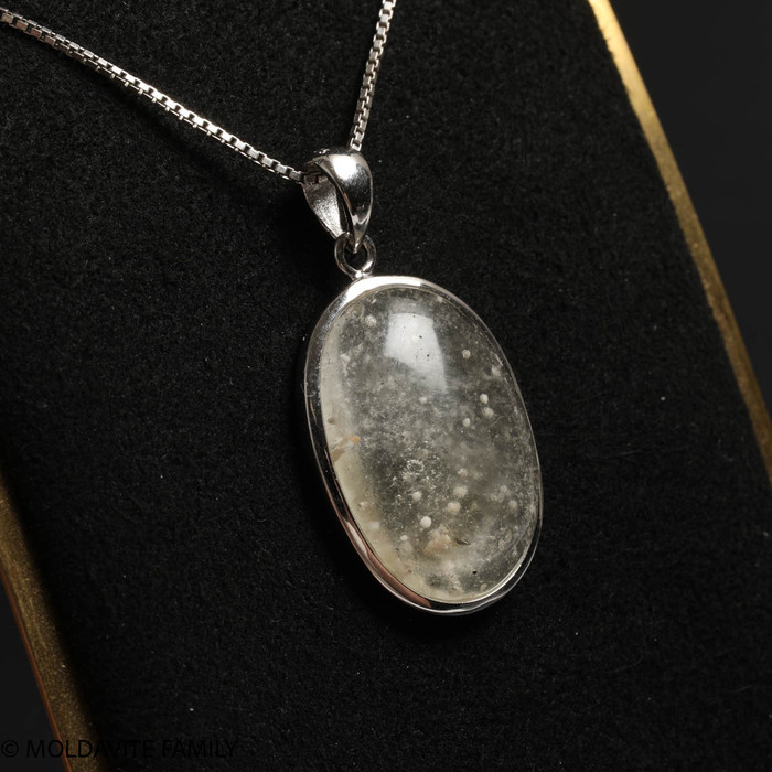 LIBYAN DESERT GLASS CABOCHON PENDANT - 4.3g (LDGP22005I020)